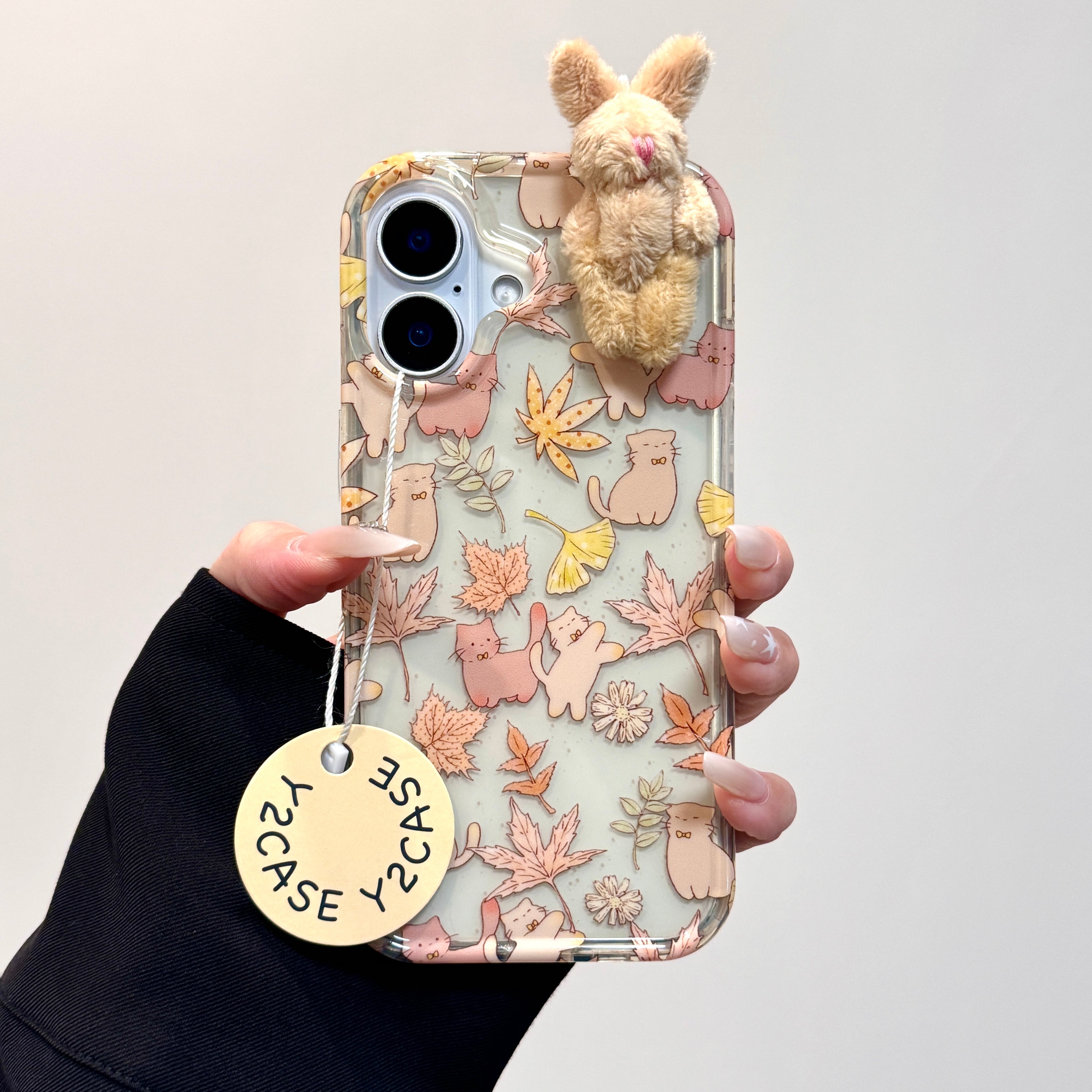 Three-dimensional decorative phone case