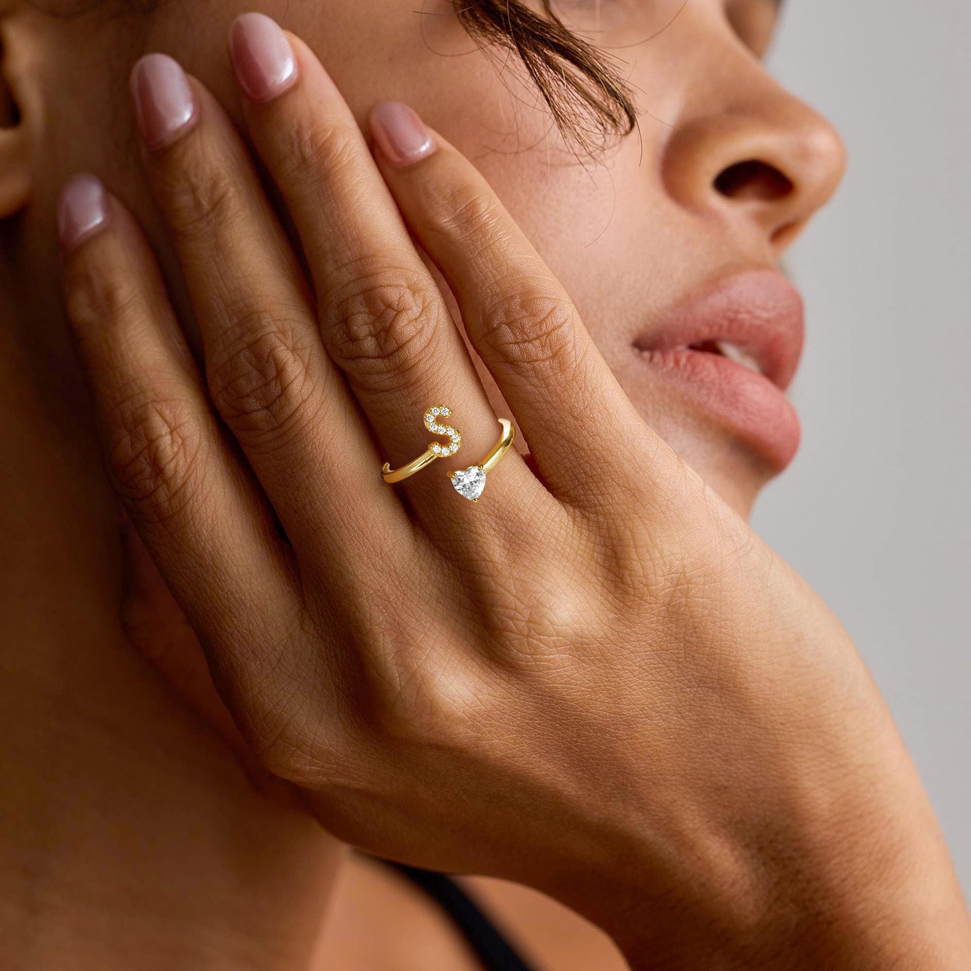 Zircon heart-shaped ring