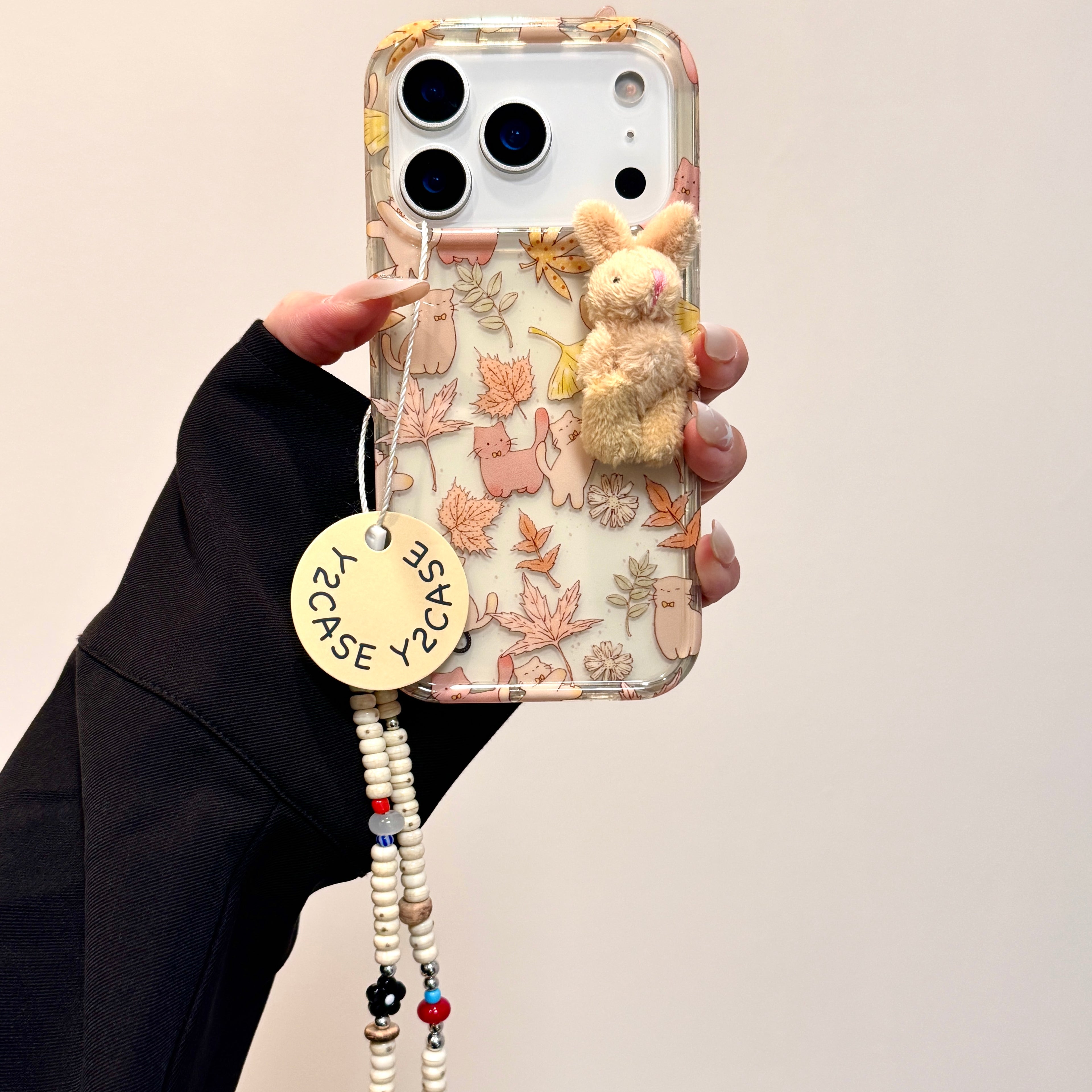 Three-dimensional decorative phone case